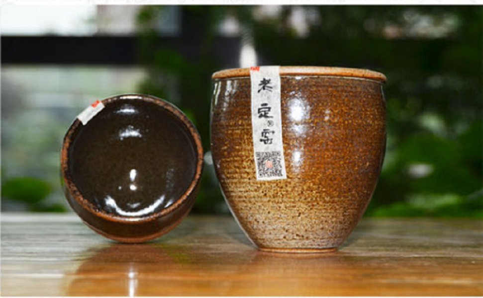 大宋定窯設(shè)計的小甕杯，頗具復(fù)古風(fēng)